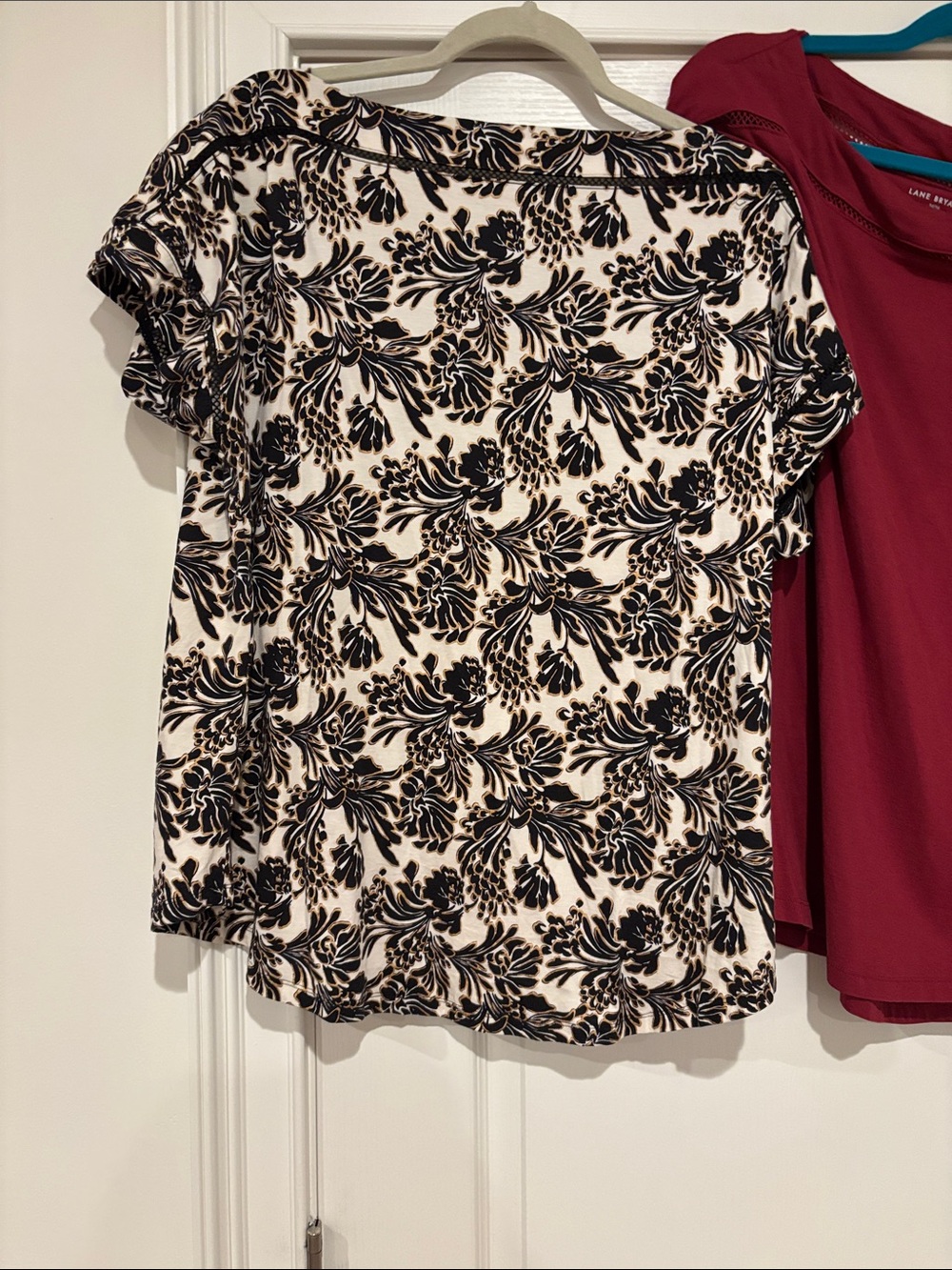 Lane Bryant Burgundy & Printed Short Sleeve Tees - Size 14/16 - Picture 5 of 7